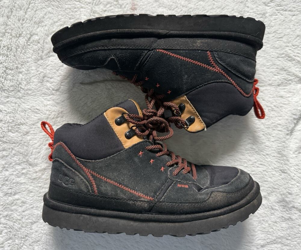 UGG Highland Hi Heritage Women’s Size 10 Black Boots Warm Hiking Comfort